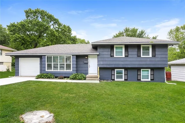 $1,905 | 6311 East 102nd Terrace, Kansas City, MO 64134