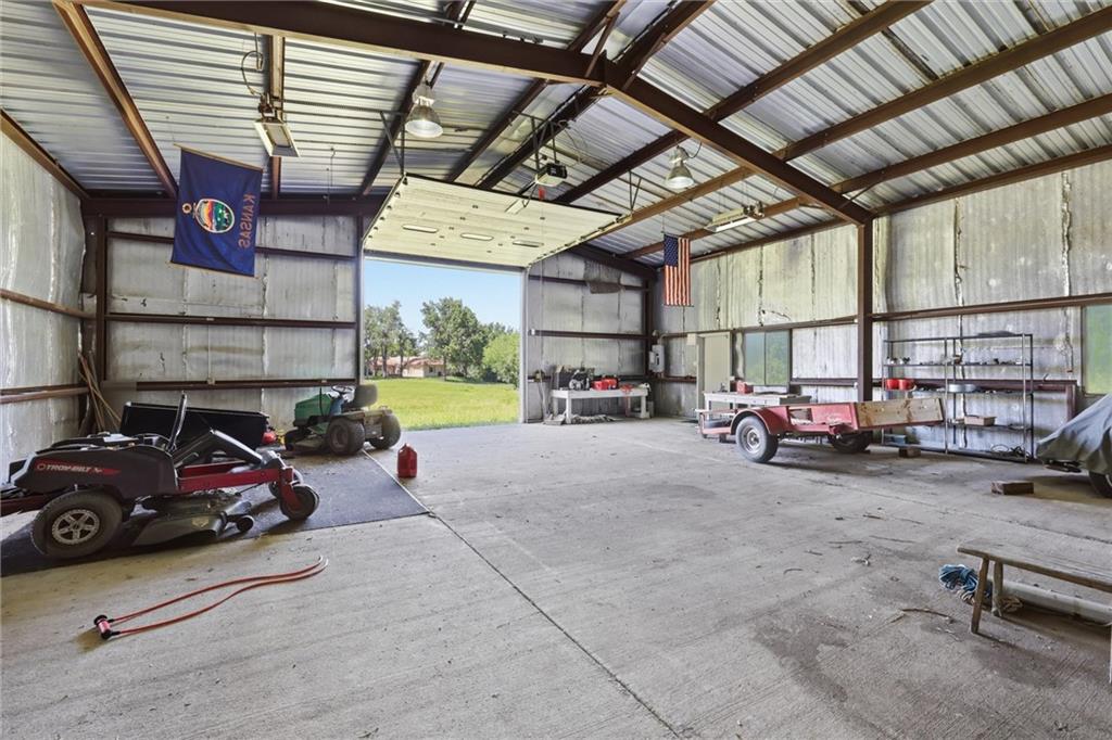 29585 Somerset Road Paola, KS 66071 - Photo 35 of 53