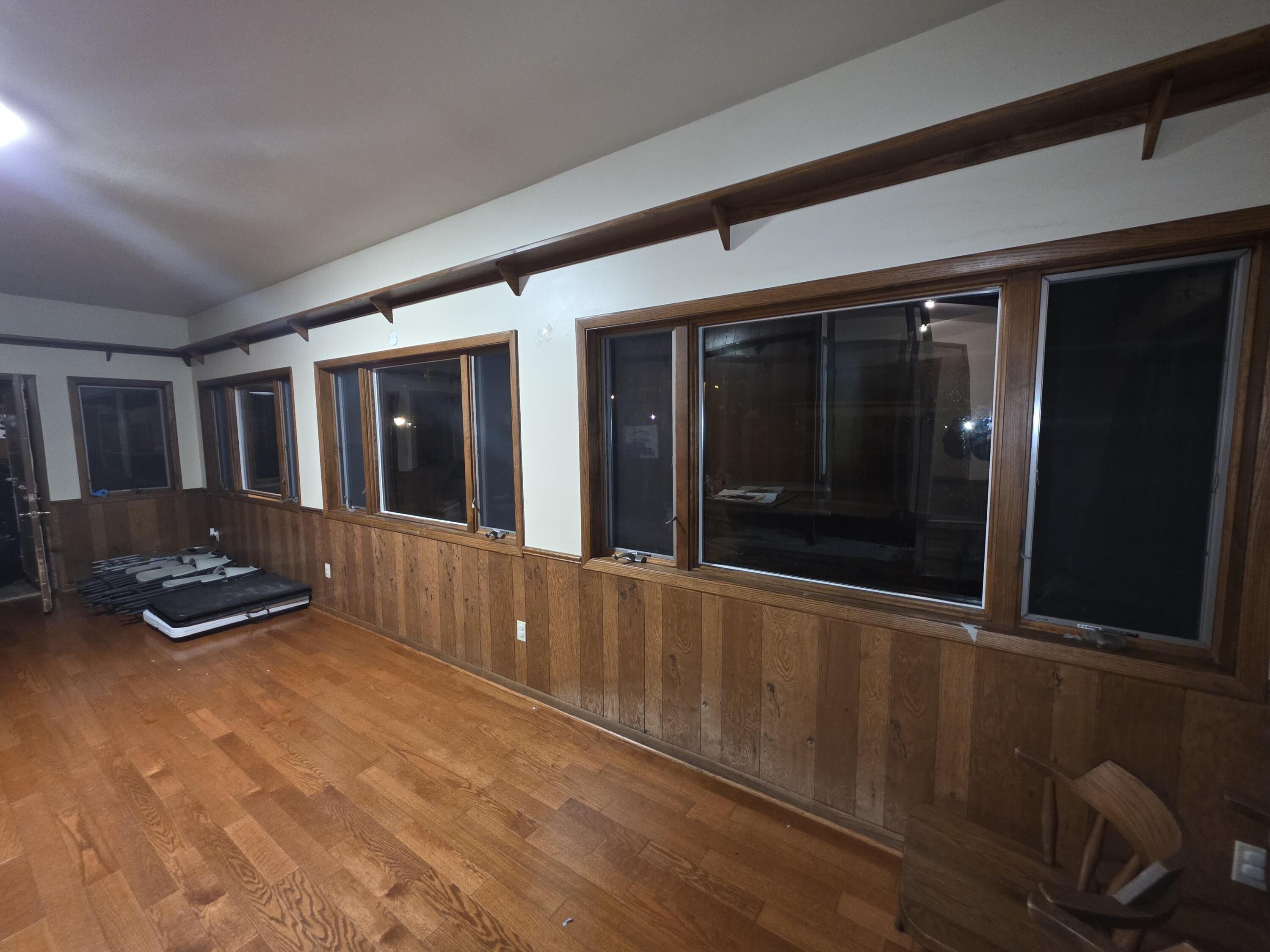 5874 North 79th Street Milwaukee, WI 53218 - Photo 22 of 28 4-season room