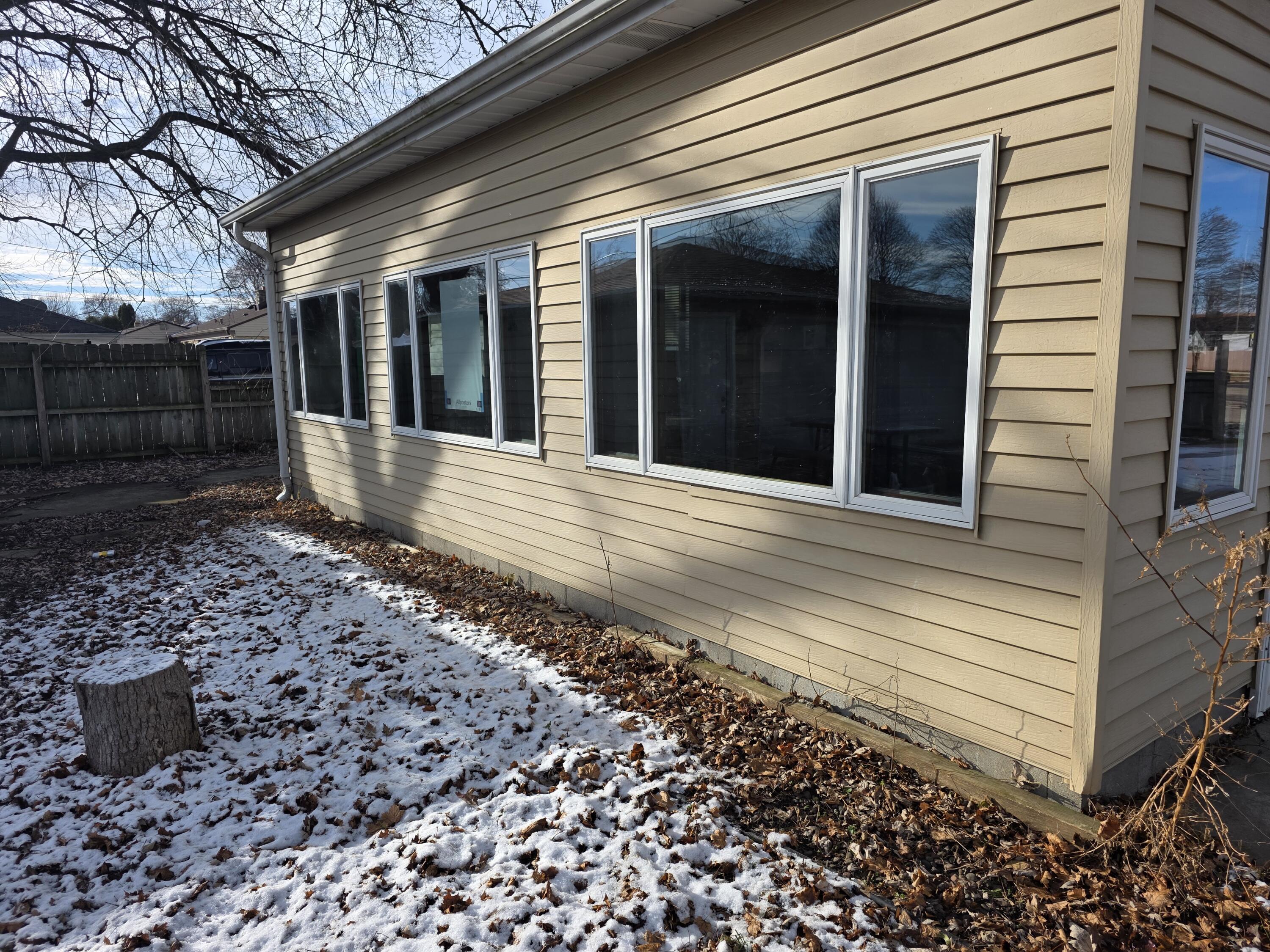 5874 North 79th Street Milwaukee, WI 53218 - Photo 28 of 28 Exteriorof 4-season room