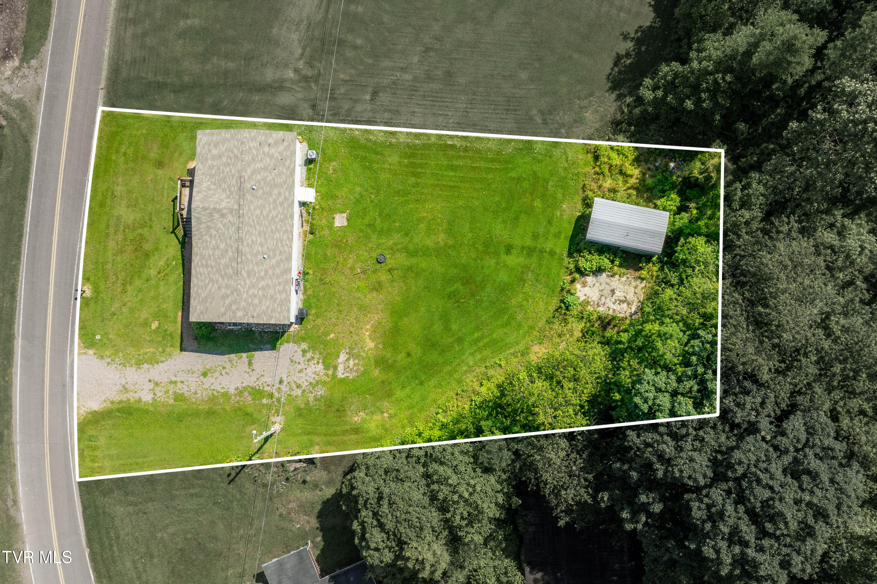 2639 Crackers Neck Road Mountain City, TN 37683 - Photo 24 of 50 2639 Crackers Neck Road (1 of 58)