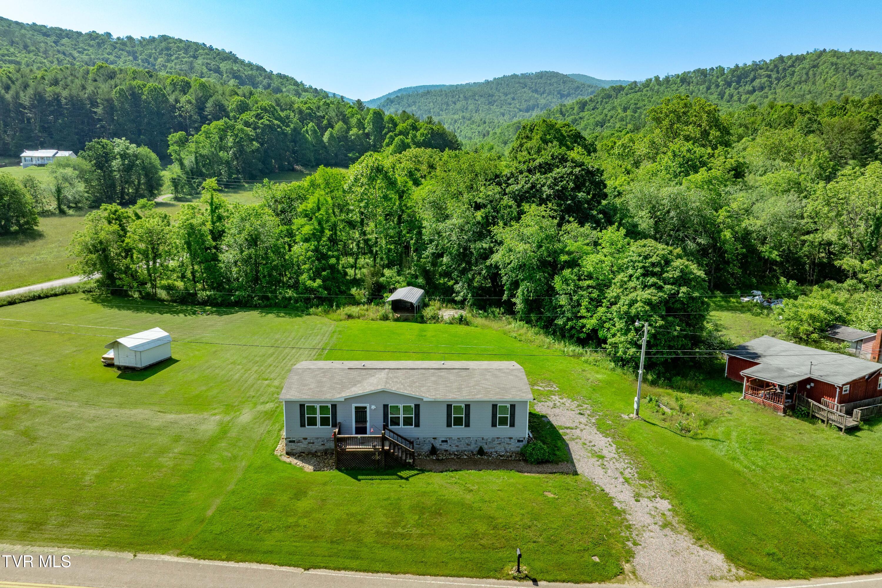 2639 Crackers Neck Road Mountain City, TN 37683 - Photo 32 of 50 2639 Crackers Neck Road (13 of 58)