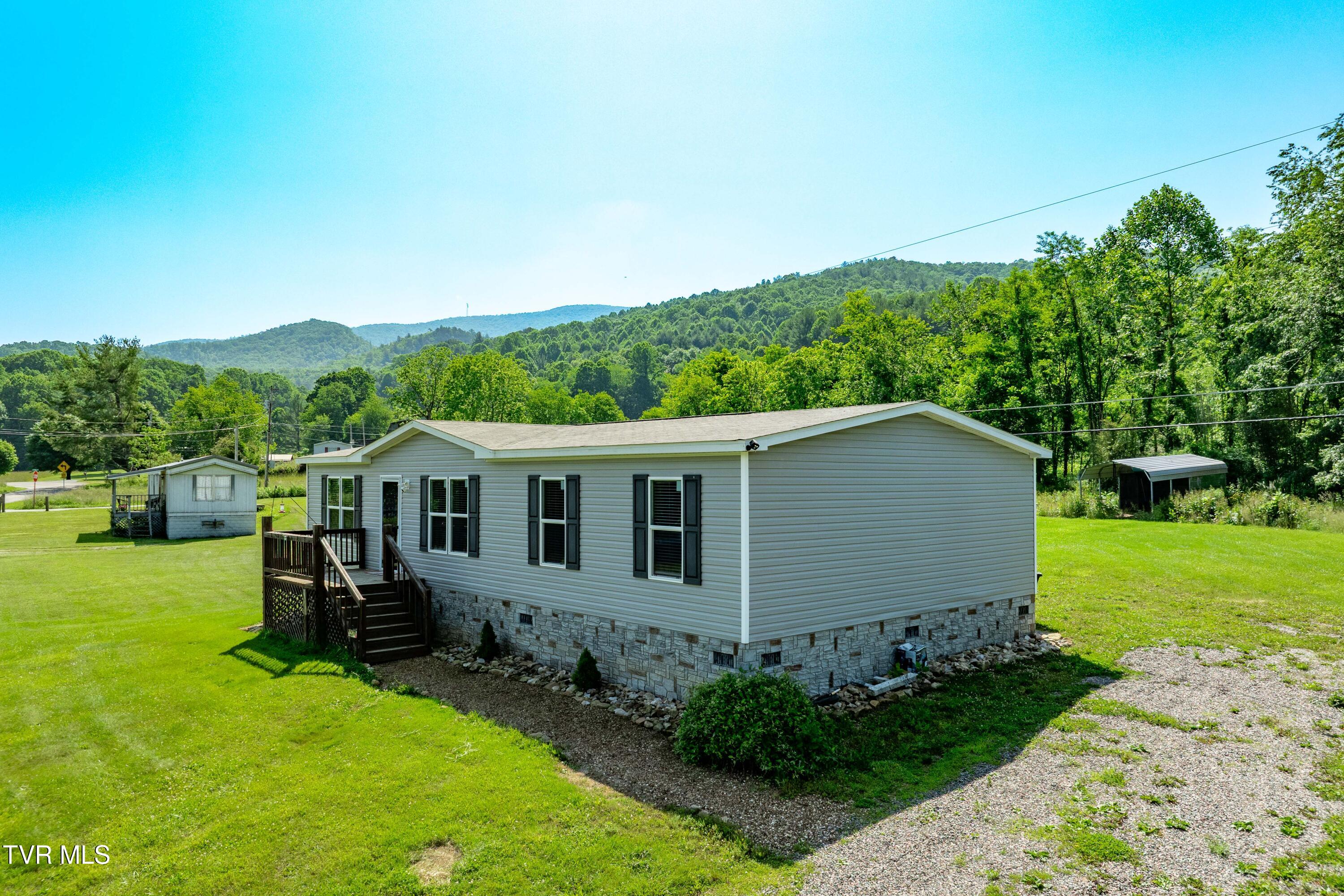 2639 Crackers Neck Road Mountain City, TN 37683 - Photo 36 of 50 2639 Crackers Neck Road (15 of 58)