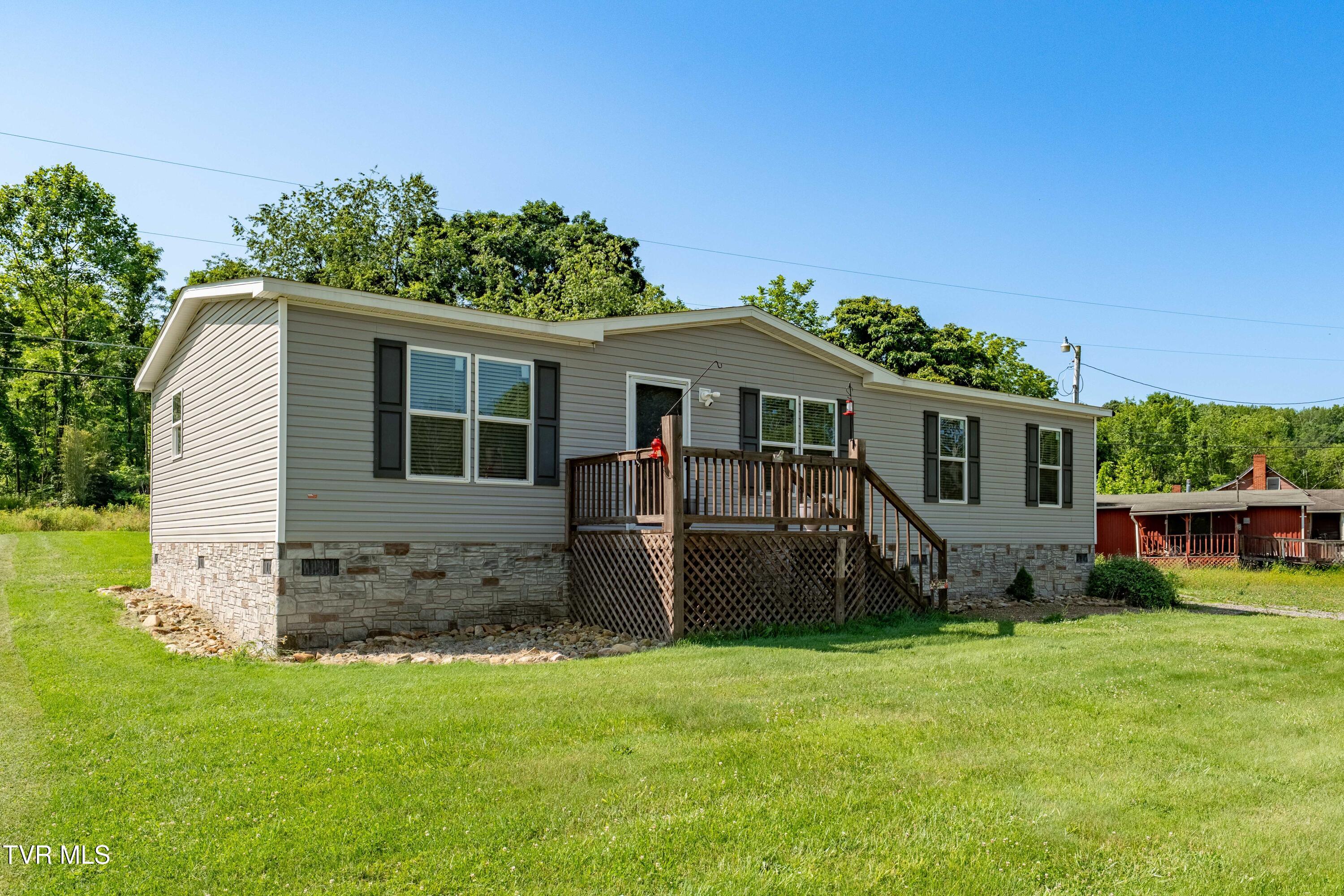 2639 Crackers Neck Road Mountain City, TN 37683 - Photo 38 of 50 2639 Crackers Neck Road (25 of 58)