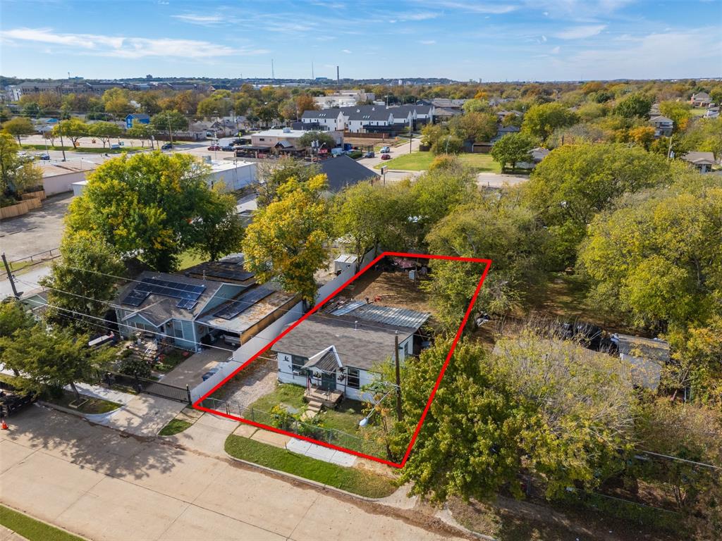 3309 Topeka Avenue Dallas, TX 75212 - Photo 3 of 11 an aerial view of residential houses with outdoor space and river