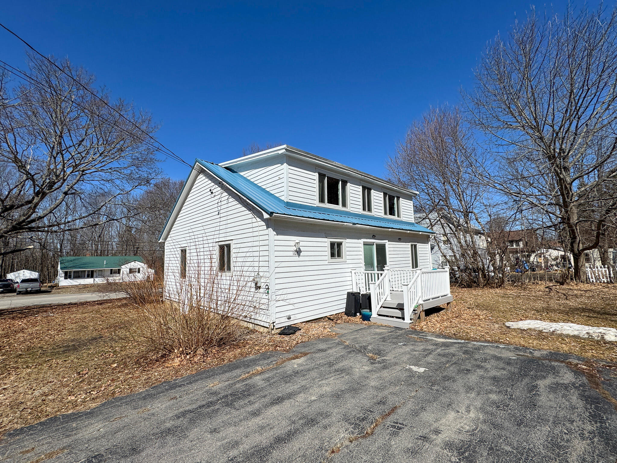 108 Enfield Road Lincoln, ME 04457 - Photo 2 of 26 2