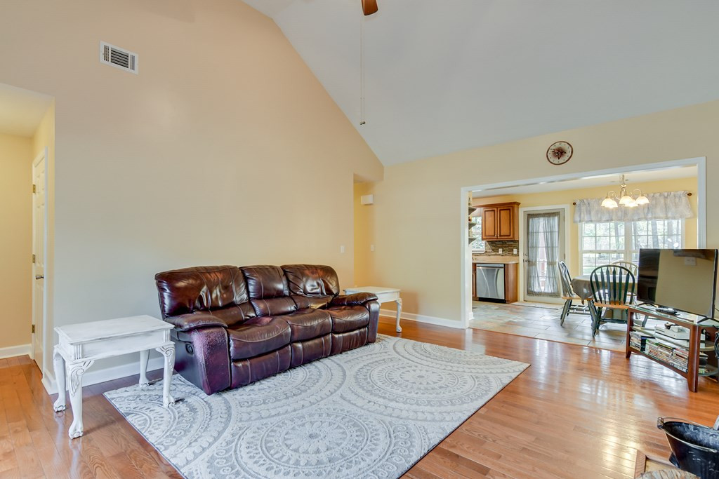 4394 Sand Hill Road Thomson, GA 30824 - Photo 10 of 37
