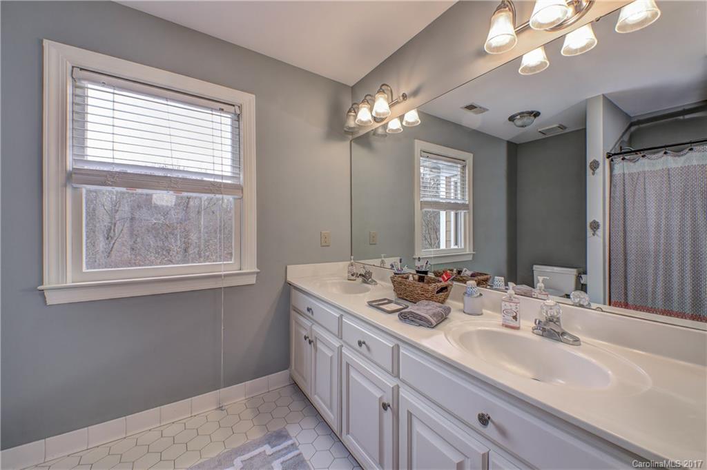 3652 Plantation Road Charlotte, NC 28270 - Photo 12 of 20 Gallery Image 12