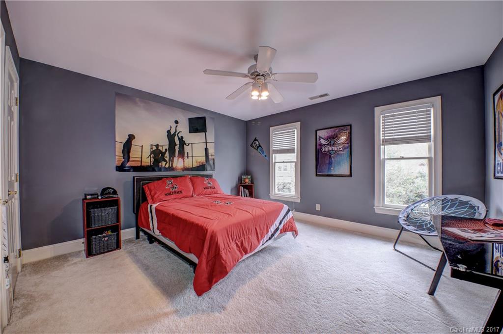 3652 Plantation Road Charlotte, NC 28270 - Photo 13 of 20 Gallery Image 13