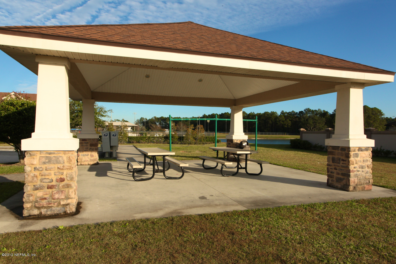 6322 Battlegate Road Jacksonville, FL 32258 - Photo 31 of 37 A picnic for that special occasion!