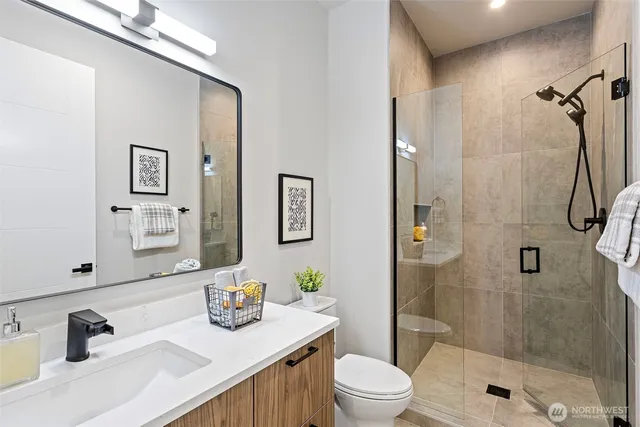 $3,098,000 | 14 158th Place Northeast, Bellevue, WA 98008