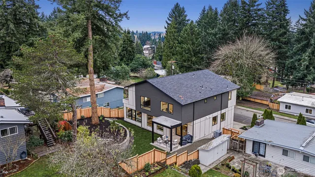 $3,098,000 | 14 158th Place Northeast, Bellevue, WA 98008