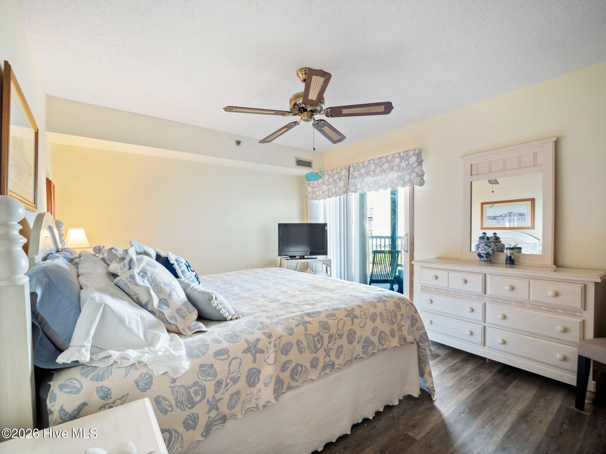 1896 New River Inlet Road, Unit 1119 North Topsail Beach, NC 28460 - Photo 18 of 39 Direct Deck Access