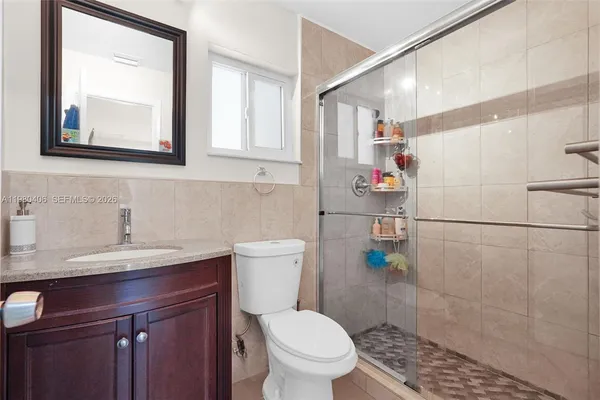 $799,999 | 10715 Southwest 168th Terrace, Miami, FL 33157