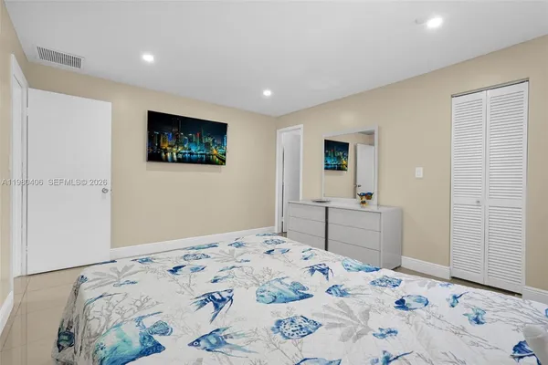 $799,999 | 10715 Southwest 168th Terrace, Miami, FL 33157