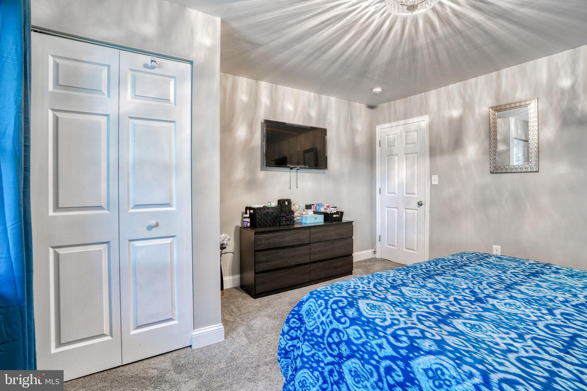 4814 Midline Road Baltimore, MD 21206 - Photo 7 of 11