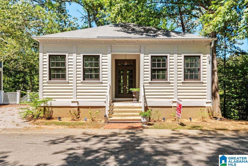 325 Ridge Drive Hayden, AL 35079 - Photo 1 of 23