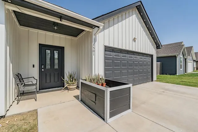 $2,200 | 3501 Dillard Street, Fort Worth, TX 76105