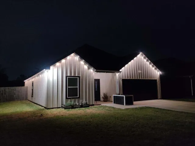 $2,200 | 3501 Dillard Street, Fort Worth, TX 76105