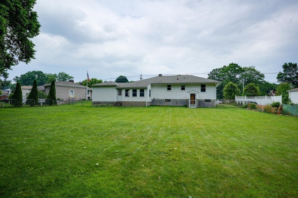 88 Edgewood Road Shrewsbury, MA 01545 - Photo 19 of 23 Gallery Image 19