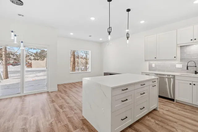 $299,500 | 425 West 8th Street, Unit 23, New Richmond, WI 54017