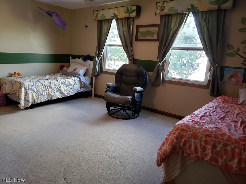 6914 Chatham Road Medina, OH 44256 - Photo 17 of 28 Extra large bedroom down the hall on the second floor