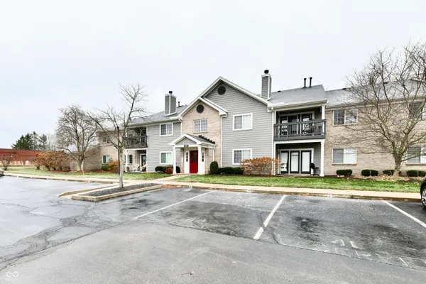$1,900 | 209 Faulkner Court, Unit 205, Carmel, IN 46032