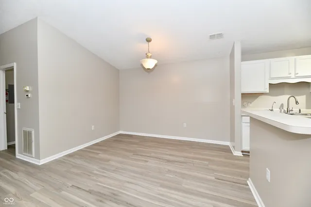 $2,000 | 209 Faulkner Court, Unit 205, Carmel, IN 46032