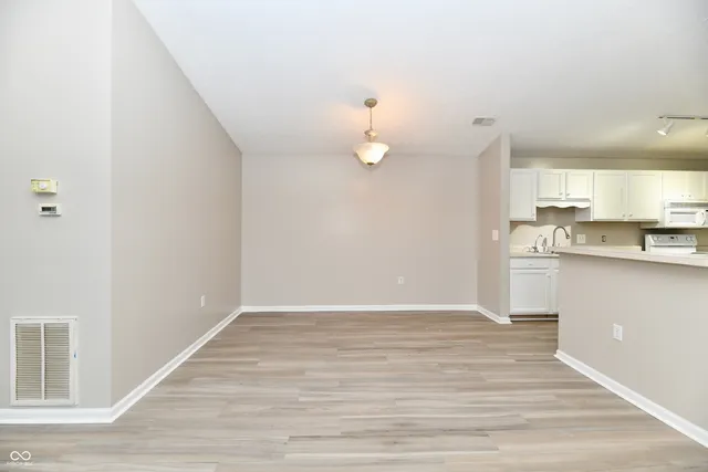 $2,000 | 209 Faulkner Court, Unit 205, Carmel, IN 46032