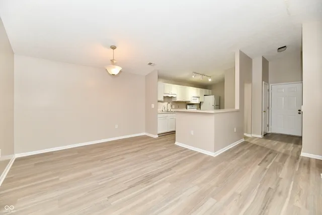 $2,000 | 209 Faulkner Court, Unit 205, Carmel, IN 46032