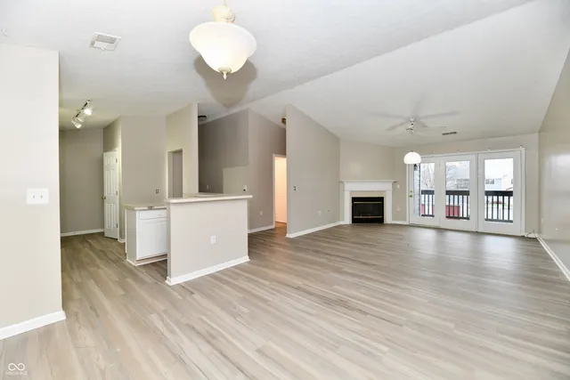 $2,000 | 209 Faulkner Court, Unit 205, Carmel, IN 46032