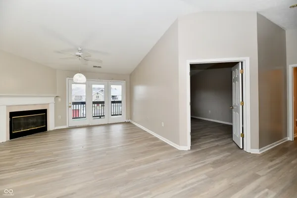 $1,900 | 209 Faulkner Court, Unit 205, Carmel, IN 46032