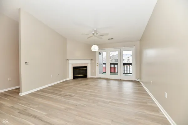 $1,900 | 209 Faulkner Court, Unit 205, Carmel, IN 46032