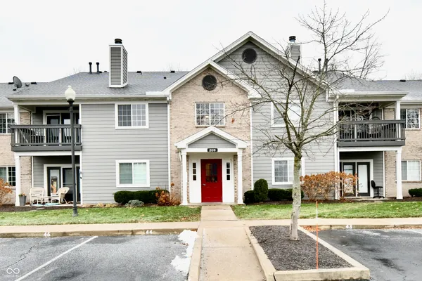 $1,900 | 209 Faulkner Court, Unit 205, Carmel, IN 46032