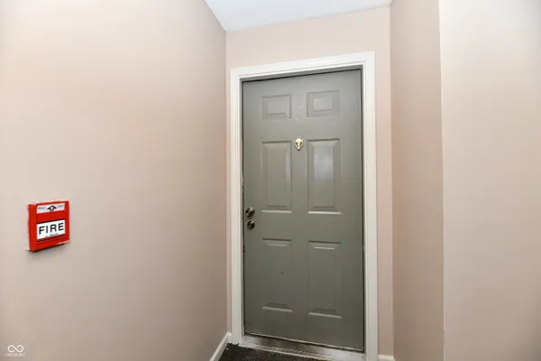 $1,900 | 209 Faulkner Court, Unit 205, Carmel, IN 46032