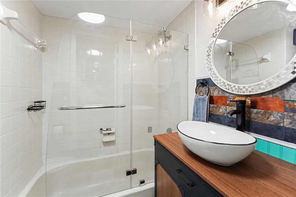 12900 Vonn Road, Unit E204 Largo, FL 33774 - Photo 23 of 35 Gallery Image 23