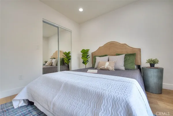 $3,965 | 11728 Hamlin Street, Unit 1/2, North Hollywood, CA 91606