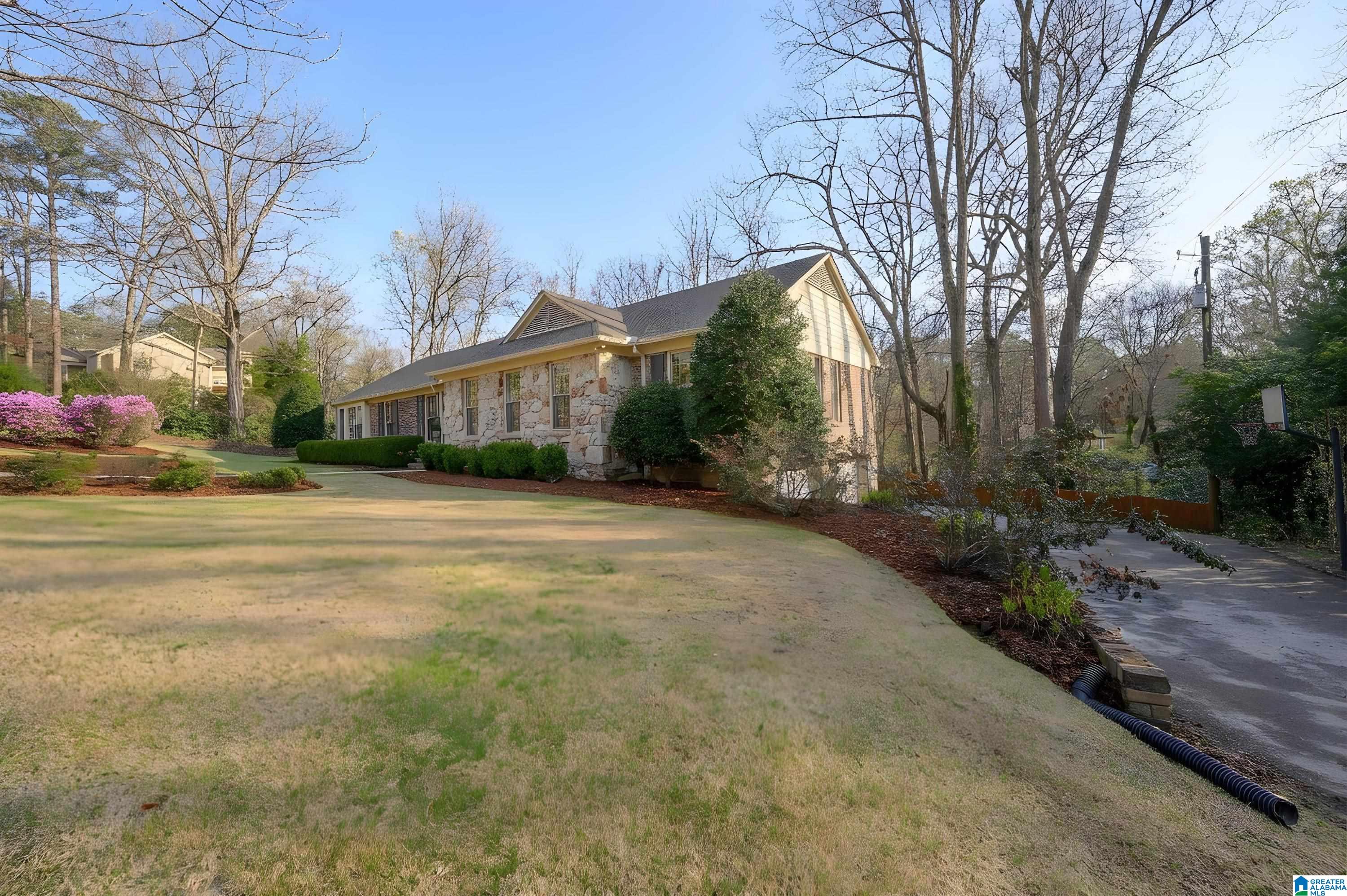 3732 Rockhill Road Birmingham, AL 35223 - Photo 3 of 68