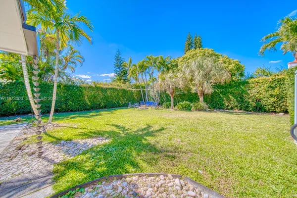 $9,750 | 9220 Southwest 102nd Street, Miami, FL 33176