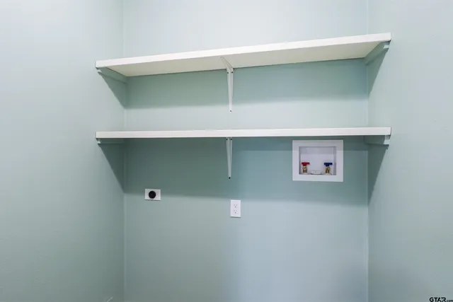 $1,700 | 1333 Montgomery Gardens, Tyler, TX 75708