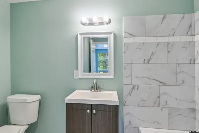 $1,700 | 1333 Montgomery Gardens, Tyler, TX 75708