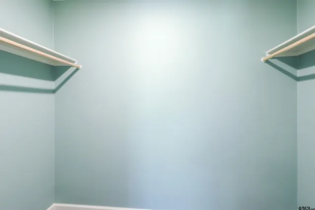 $1,700 | 1333 Montgomery Gardens, Tyler, TX 75708