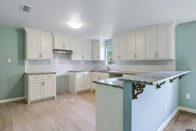 $1,700 | 1333 Montgomery Gardens, Tyler, TX 75708