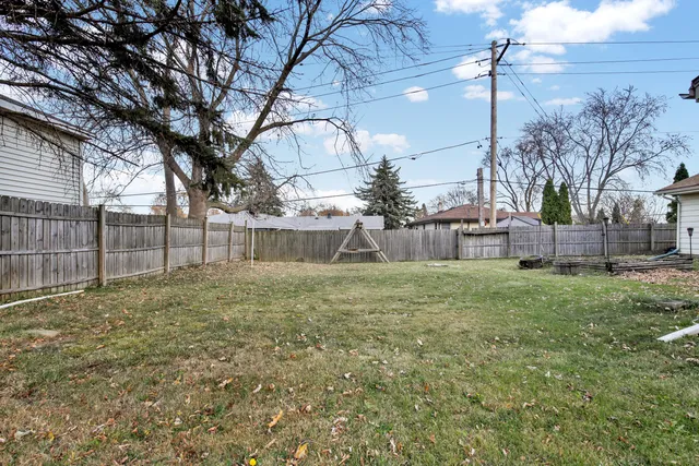 $379,900 | 3850 West College Avenue, Greenfield, WI 53221