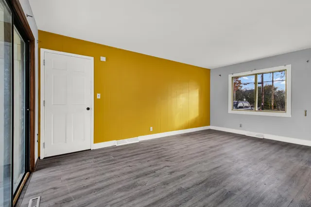 $379,900 | 3850 West College Avenue, Greenfield, WI 53221