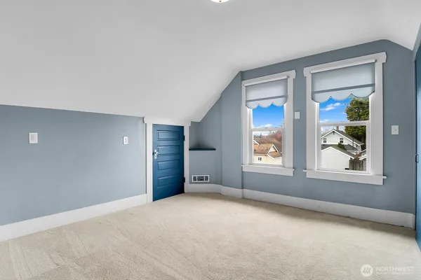 $684,950 | 2110 Virginia Avenue, Everett, WA 98201