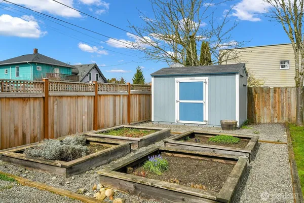 $684,950 | 2110 Virginia Avenue, Everett, WA 98201