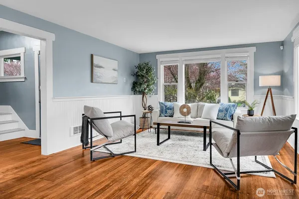 $684,950 | 2110 Virginia Avenue, Everett, WA 98201