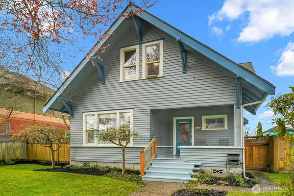 $684,950 | 2110 Virginia Avenue, Everett, WA 98201