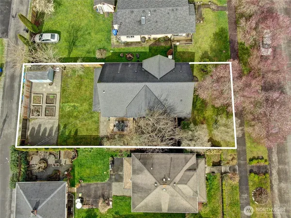 $684,950 | 2110 Virginia Avenue, Everett, WA 98201